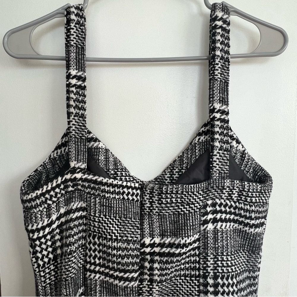 Houndstooth Dress - Picture 5 of 5